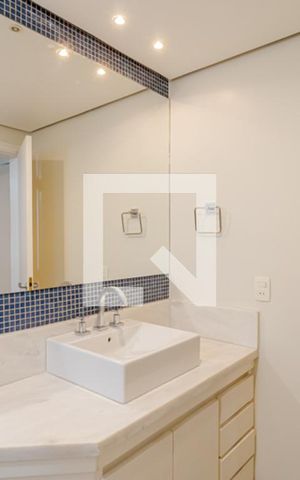 Apartamento para alugar com 217m², 4 quartos e 3 vagas Apartamento para alugar com 217m², 4 quartos e 3 vagasBanheiro da Suíte 3