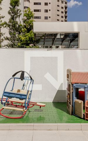 Apartamento para alugar com 217m², 4 quartos e 3 vagas Apartamento para alugar com 217m², 4 quartos e 3 vagasPlayground