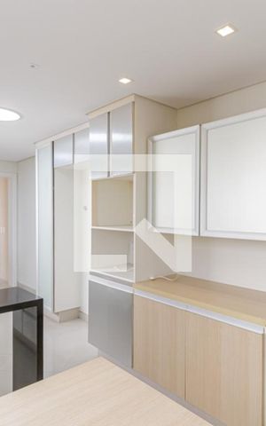 Apartamento para alugar com 217m², 4 quartos e 3 vagas Apartamento para alugar com 217m², 4 quartos e 3 vagasCozinha