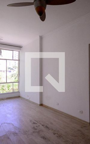 Casa à venda com 100m², 2 quartos e 1 vaga Casa à venda com 100m², 2 quartos e 1 vagaSala