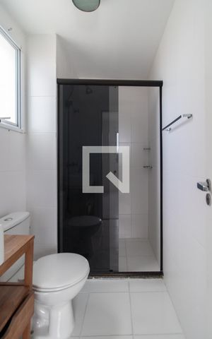 Apartamento à venda com 75m², 3 quartos e 1 vaga Apartamento à venda com 75m², 3 quartos e 1 vagaBanheiro da Suíte