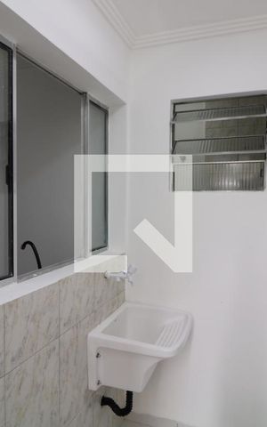 Casa para alugar com 38m², 1 quarto e sem vagaÁrea de Serviço