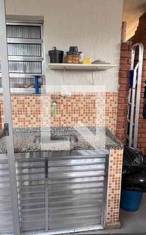 Casa à venda com 150m², 3 quartos e 2 vagas Casa à venda com 150m², 3 quartos e 2 vagasChurrasqueira