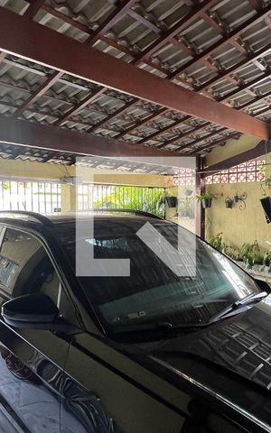 Casa à venda com 150m², 3 quartos e 2 vagas Casa à venda com 150m², 3 quartos e 2 vagasGaragem