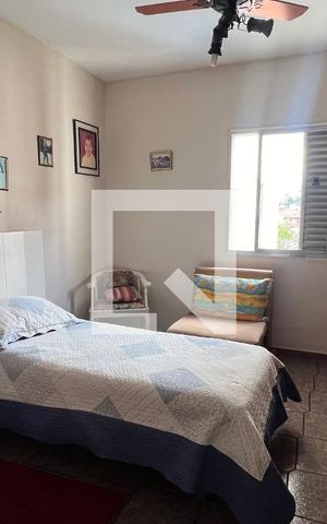 Casa à venda com 150m², 3 quartos e 2 vagas Casa à venda com 150m², 3 quartos e 2 vagasQuarto