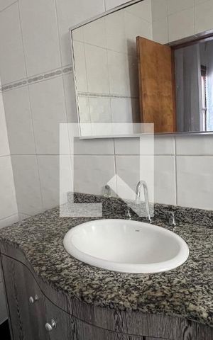 Casa à venda com 150m², 3 quartos e 2 vagas Casa à venda com 150m², 3 quartos e 2 vagasBanheiro da Suíte