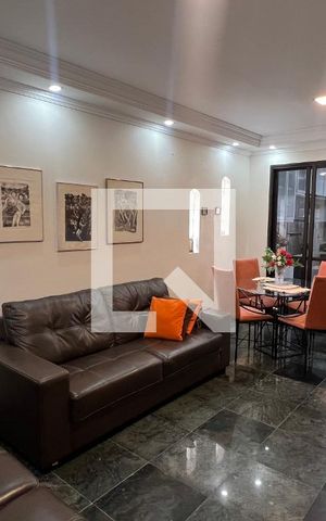 Casa à venda com 150m², 3 quartos e 2 vagas Casa à venda com 150m², 3 quartos e 2 vagasSala