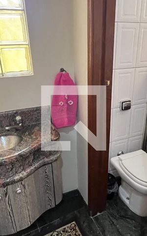 Casa à venda com 150m², 3 quartos e 2 vagas Casa à venda com 150m², 3 quartos e 2 vagasLavabo
