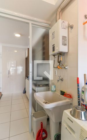 Apartamento para alugar com 72m², 2 quartos e 1 vaga Apartamento para alugar com 72m², 2 quartos e 1 vagaÁrea de Serviço
