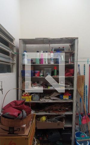 Casa à venda com 170m², 5 quartos e 2 vagasÁrea de Serviço