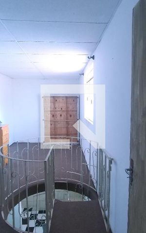 Casa à venda com 170m², 5 quartos e 2 vagasQuarto 01 em frente a sala 