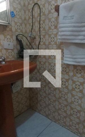 Casa à venda com 170m², 5 quartos e 2 vagasQuarto 01 Suíte Banheiro 