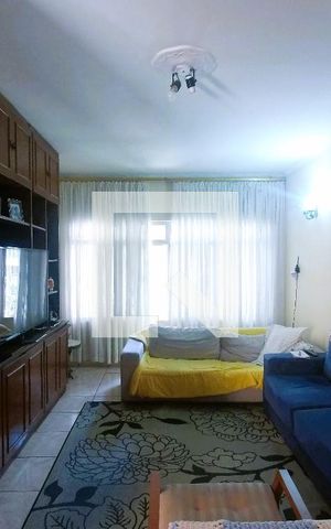 Casa à venda com 170m², 5 quartos e 2 vagasSala 