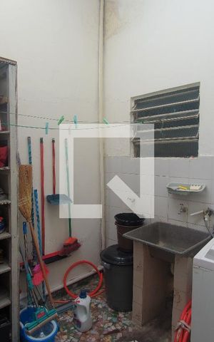 Casa à venda com 170m², 5 quartos e 2 vagasÁrea de Serviço