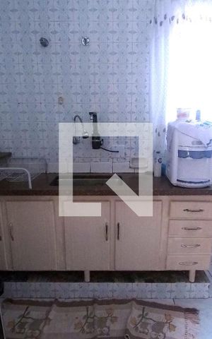 Casa à venda com 170m², 5 quartos e 2 vagasCozinha 