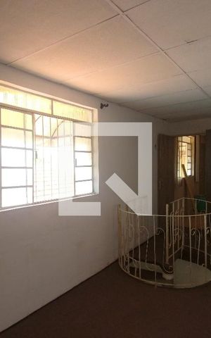Casa à venda com 170m², 5 quartos e 2 vagasQuarto 01 