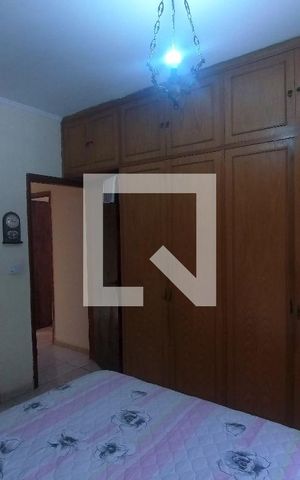 Casa à venda com 170m², 5 quartos e 2 vagasQuarto 01 Suíte 