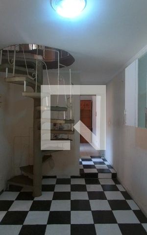 Casa à venda com 170m², 5 quartos e 2 vagasCozinha 
