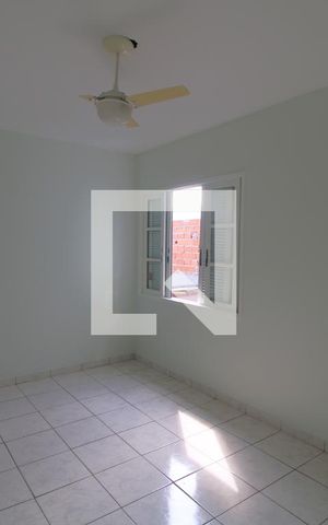 Casa para alugar com 120m², 4 quartos e 2 vagasSuíte