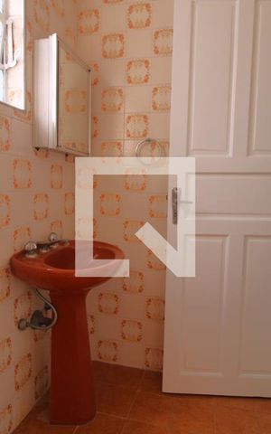 Casa para alugar com 120m², 4 quartos e 2 vagasBanheiro comum