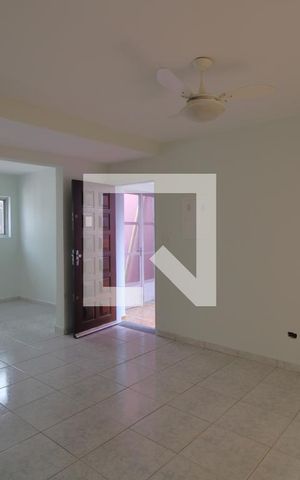 Casa para alugar com 120m², 4 quartos e 2 vagasSala 1