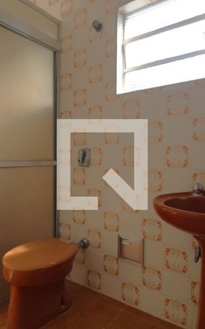 Casa para alugar com 120m², 4 quartos e 2 vagasBanheiro comum