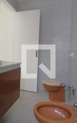 Casa para alugar com 120m², 4 quartos e 2 vagasBanheiro da suíte