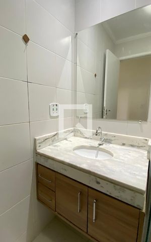Apartamento à venda com 59m², 2 quartos e 1 vagaBanheiro Corredor