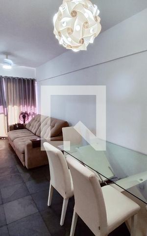 Apartamento à venda com 75m², 2 quartos e 1 vaga Apartamento à venda com 75m², 2 quartos e 1 vagaSala