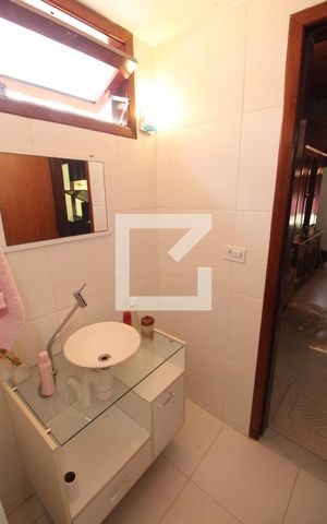 Casa de condomínio à venda com 336m², 3 quartos e 8 vagasBanheiro da Suíte