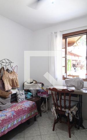 Casa de condomínio à venda com 336m², 3 quartos e 8 vagasQuarto 1