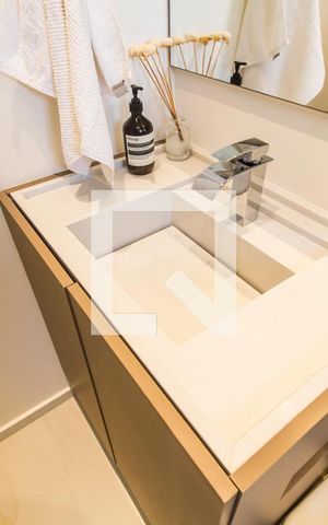 Apartamento para alugar com 50m², 1 quarto e 1 vagaDetalhe do banheiro