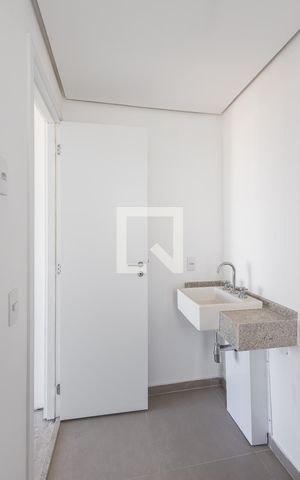Apartamento à venda com 70m², 2 quartos e 1 vagaBanheiro da Suíte 1