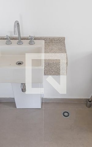 Apartamento à venda com 70m², 2 quartos e 1 vagaBanheiro da Suíte 1