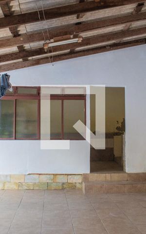 Casa para alugar com 417m², 5 quartos e 3 vagas Casa para alugar com 417m², 5 quartos e 3 vagasQuintal