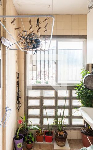 Apartamento à venda com 90m², 2 quartos e 1 vagaÁrea de Serviço