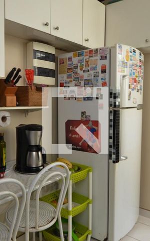 Apartamento à venda com 120m², 4 quartos e 2 vagas Apartamento à venda com 120m², 4 quartos e 2 vagasCozinha