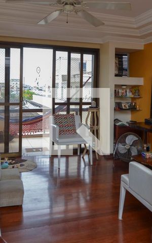 Apartamento à venda com 120m², 4 quartos e 2 vagas Apartamento à venda com 120m², 4 quartos e 2 vagasSala