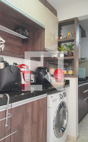 Apartamento à venda com 68m², 2 quartos e 1 vagaÁrea de Serviço