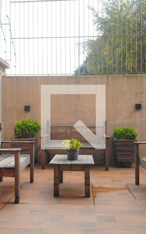 Apartamento à venda com 68m², 2 quartos e 1 vagaÁrea comum