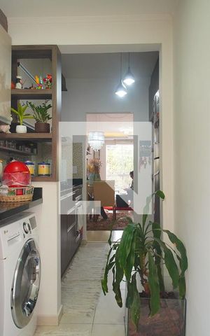 Apartamento à venda com 68m², 2 quartos e 1 vagaÁrea de Serviço