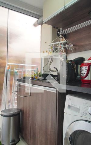 Apartamento à venda com 68m², 2 quartos e 1 vagaÁrea de Serviço