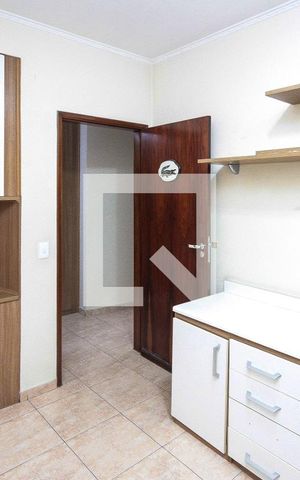 Casa à venda com 294m², 3 quartos e 3 vagas Casa à venda com 294m², 3 quartos e 3 vagasQuarto 02