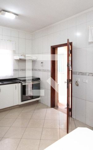 Casa à venda com 294m², 3 quartos e 3 vagas Casa à venda com 294m², 3 quartos e 3 vagasCozinha