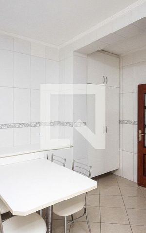 Casa à venda com 294m², 3 quartos e 3 vagas Casa à venda com 294m², 3 quartos e 3 vagasCozinha