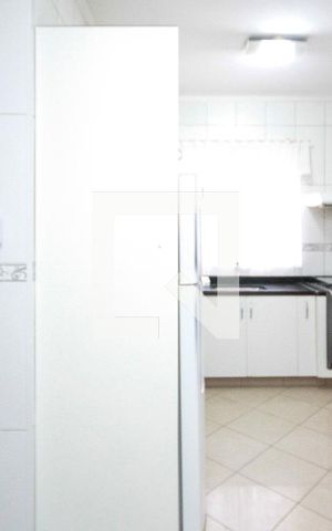 Casa à venda com 294m², 3 quartos e 3 vagas Casa à venda com 294m², 3 quartos e 3 vagasCozinha