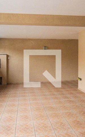 Casa à venda com 294m², 3 quartos e 3 vagas Casa à venda com 294m², 3 quartos e 3 vagasGaragem
