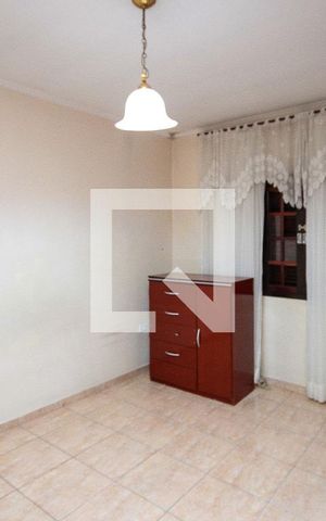 Casa à venda com 294m², 3 quartos e 3 vagas Casa à venda com 294m², 3 quartos e 3 vagasSuite