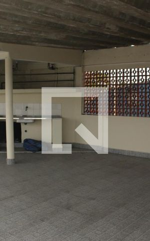 Apartamento para alugar com 400m², 3 quartos e sem vagaSacada