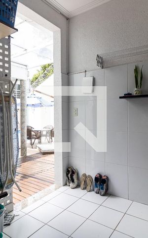 Casa à venda com 792m², 4 quartos e 5 vagas Casa à venda com 792m², 4 quartos e 5 vagasLavanderia